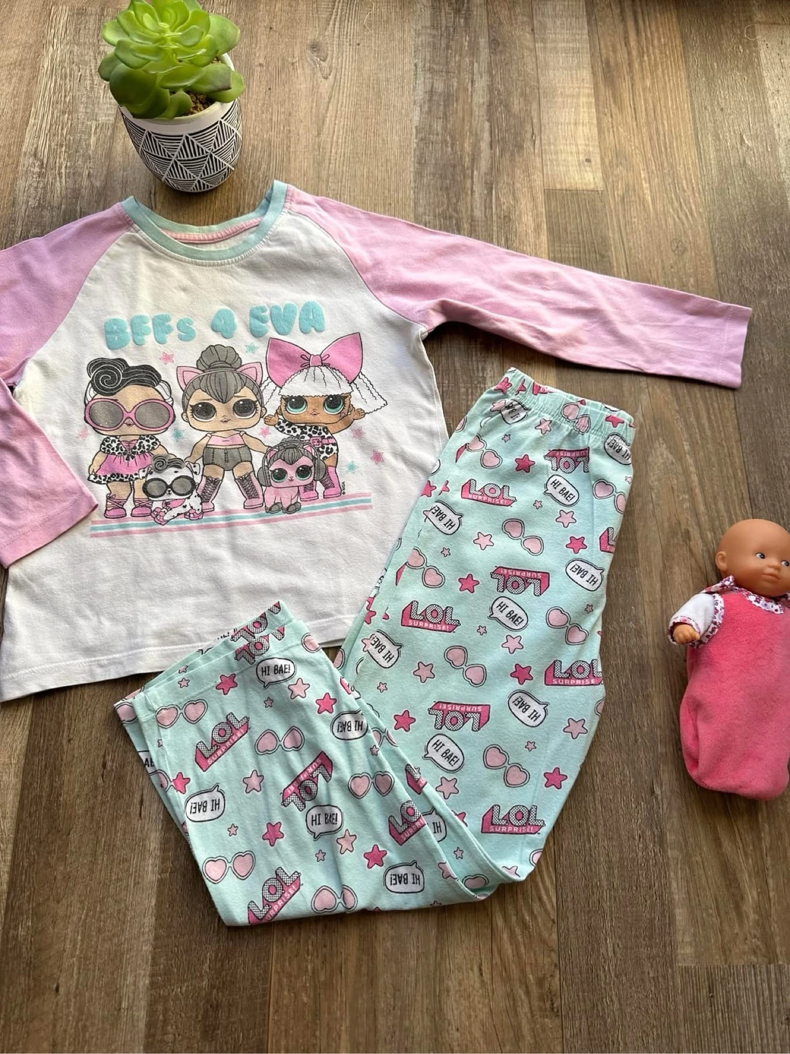 🩷 Pyjama LOL Surprise – 5/6 ans (116 cm)